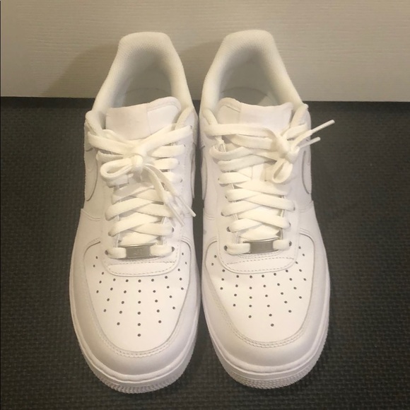 Nike Mens Air Force One Sneaker White Size 9.5 Nike Mens Air Force One Sneaker White Size 9.5